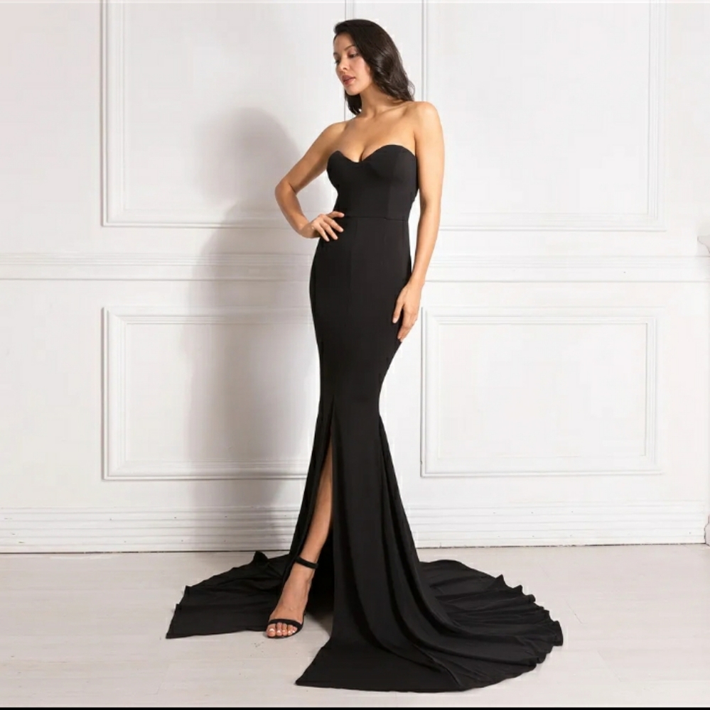 Sexy Strapless Black Dress - Picture 5 of 16